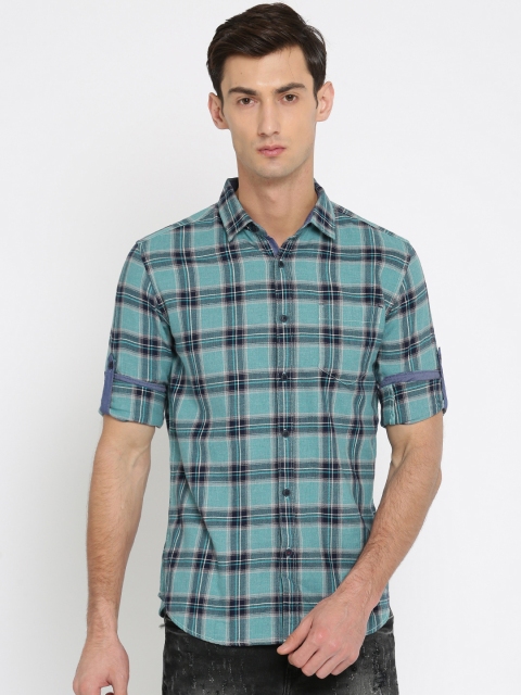 

Ecko Unltd Men Blue Regular Fit Checked Casual Shirt