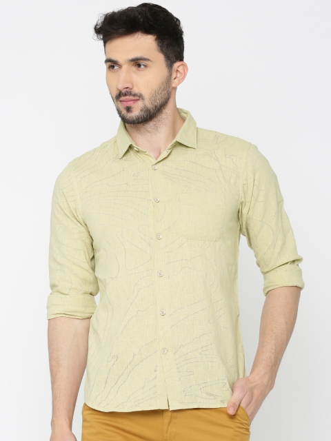 

SPYKAR Men Beige Slim Fit Self Design Casual Shirt