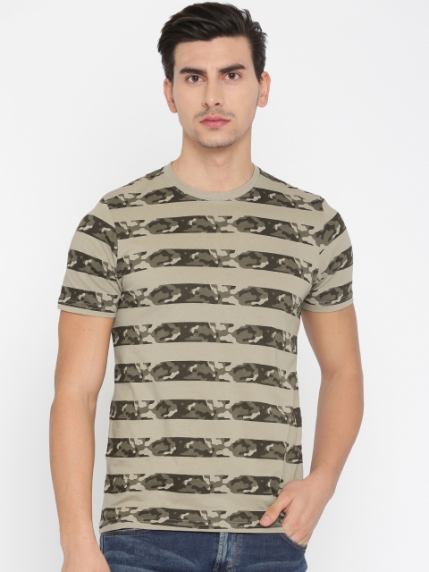 

RIG Men Beige Camouflage Printed Round Neck T-Shirt