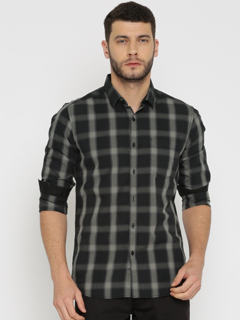 

HIGHLANDER Men Black & Grey Slim Fit Checked Casual Shirt