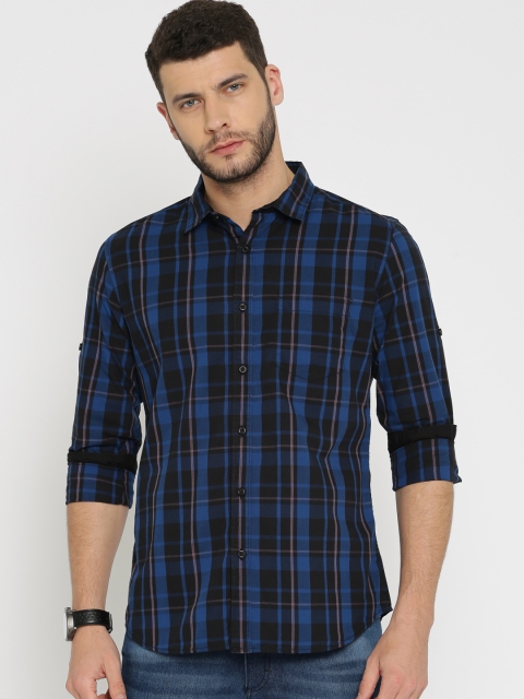 

HIGHLANDER Men Black & Blue Slim Fit Checked Casual Shirt