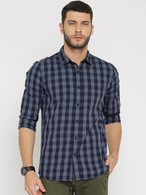 

HIGHLANDER Men Navy Blue Slim Fit Checked Casual Shirt