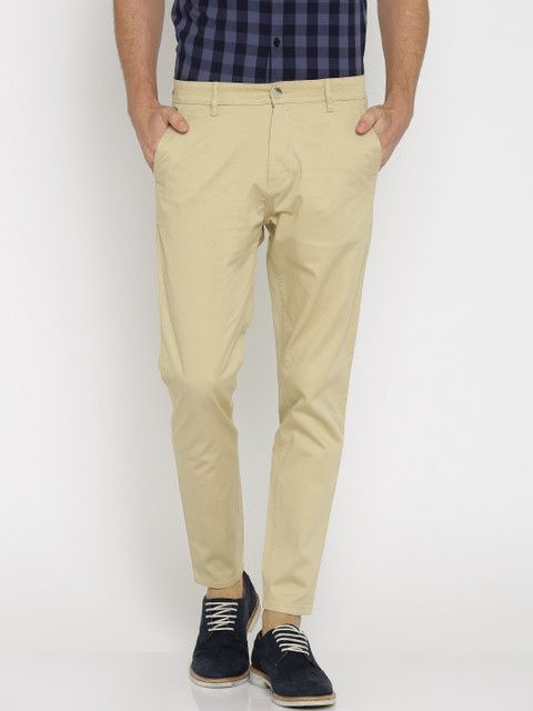 

HIGHLANDER Men Beige Regular Fit Solid Chinos