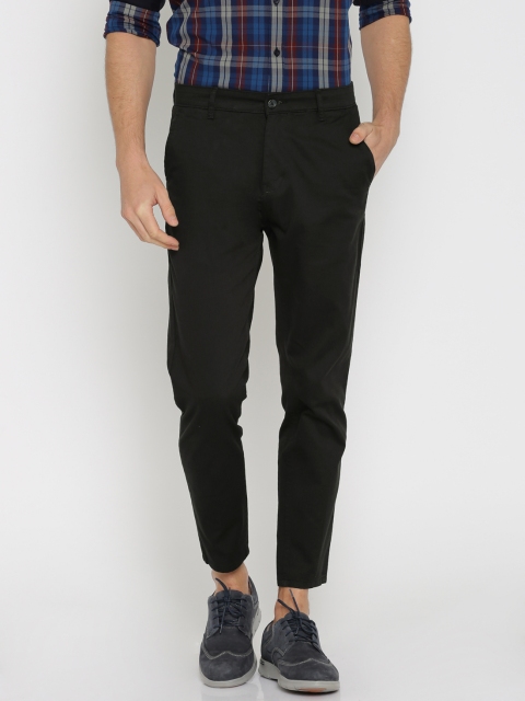 

HIGHLANDER Men Black Regular Fit Solid Chinos