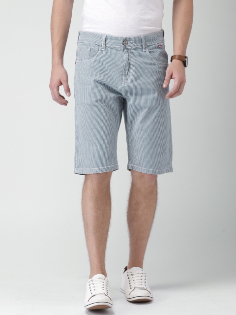 

Mast & Harbour Men Blue Striped Regular Fit Regular Shorts