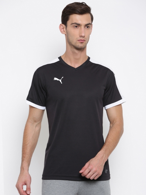 

Puma Men Black Solid Pitch T-shirt