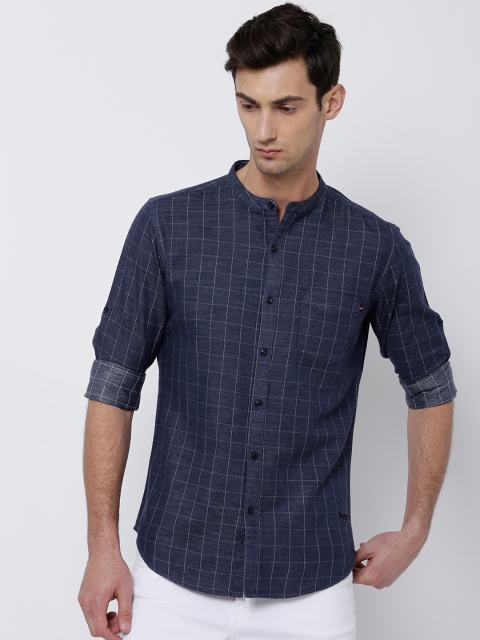 

LOCOMOTIVE Men Navy Blue Slim Fit Checked Casual Shirt