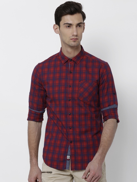 

LOCOMOTIVE Men Red & Navy Blue Slim Fit Checked Casual Shirt