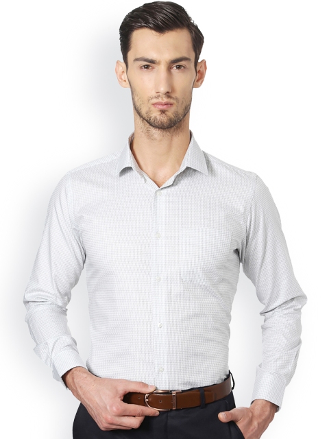 

Peter England Men White Regular Fit Checked Formal Shirt