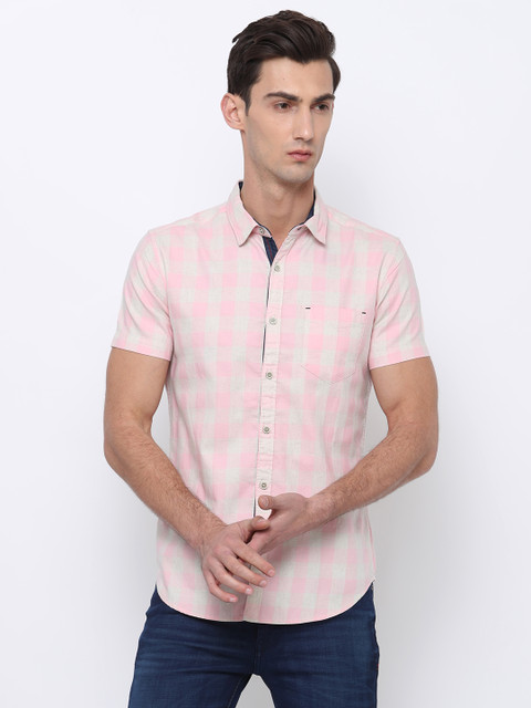 

LOCOMOTIVE Men Pink & Beige Slim Fit Checked Casual Shirt