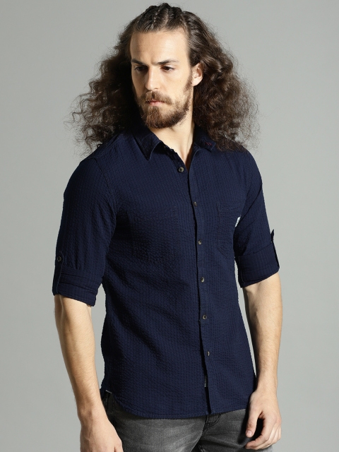 

Roadster Time Travlr Men Navy Regular Fit Indigo Washed Casual Shirt, Navy blue
