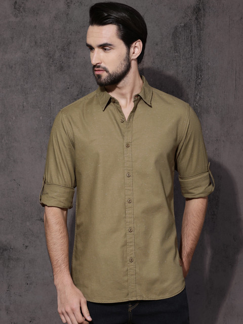 

Roadster Men Khaki Solid Casual Shirt