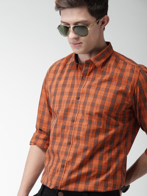 

Mast & Harbour Men Rust & Black Slim Fit Checked Casual Shirt