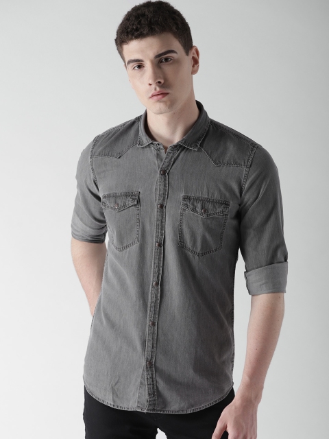 

Mast & Harbour Men Charcoal Grey Chambray Slim Fit Solid Casual Shirt
