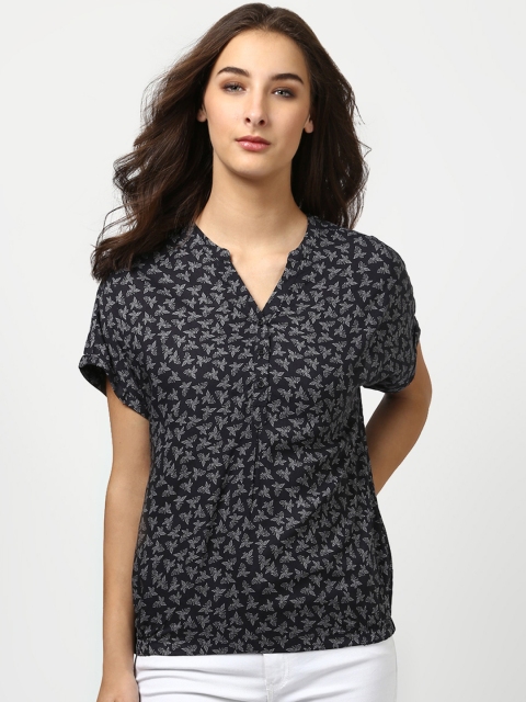 

Harpa Women Black Printed Top
