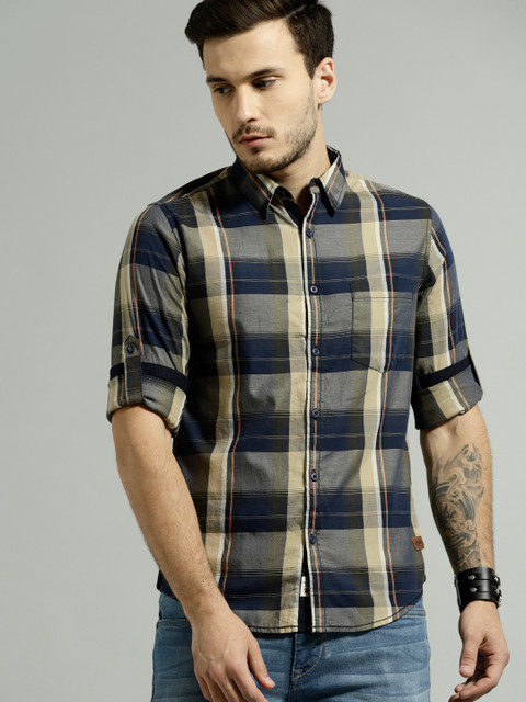 

Roadster Men Navy Blue & Khaki Regular Fit Checked Casual Shirt