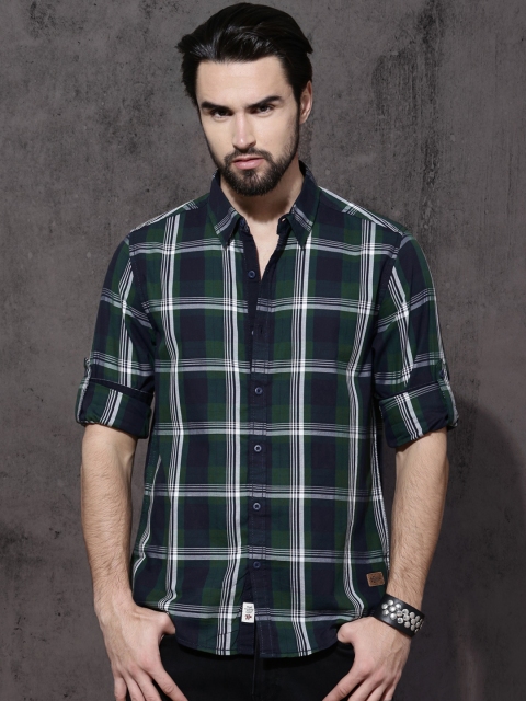 

Roadster Men Navy Blue & Green Slim Fit Checked Casual Shirt