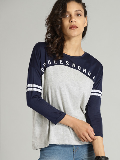 

Roadster Time Travlr Women Grey & Navy Printed Round Neck T-shirt