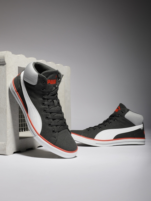 

Puma Men Grey Sneakers