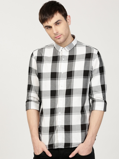 

ether Men White & Black Slim Fit Checked Casual Shirt