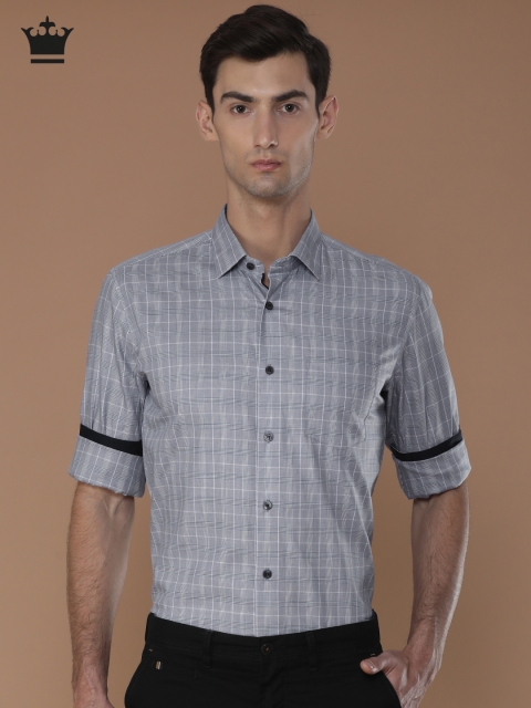 

Louis Philippe Men Lavender & Blue Slim Fit Checked Casual Shirt