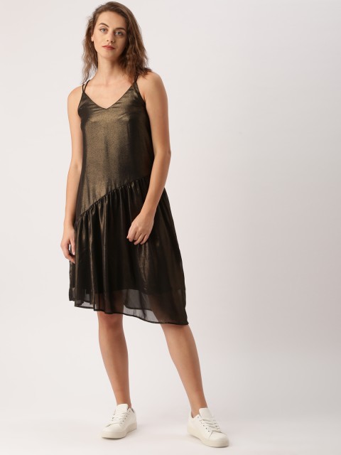 

Ms.Taken Women Black Solid Fit and Flare Dress