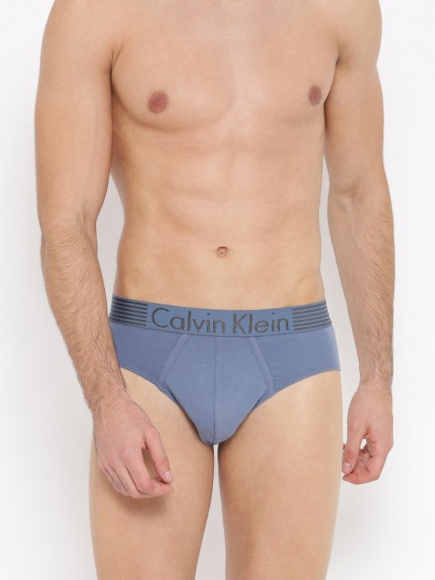 

Calvin Klein Underwear Men Blue Solid Briefs NB10157BA