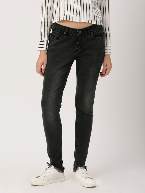 

Ms. Taken by Kriti Sanon Women Black Slim Fit Mid-Rise Clean Look Stretchable Jeans