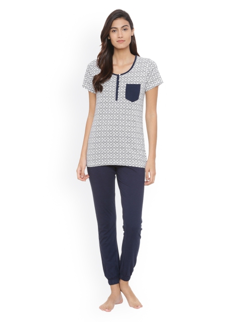 

Slumber Jill White & Navy Blue Diamond Print Lounge Set