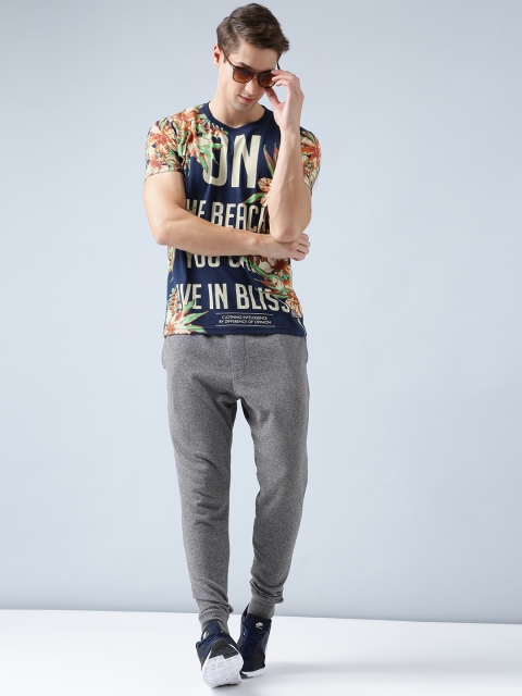 

Stormborn Men Navy Blue Printed Round Neck T-shirt