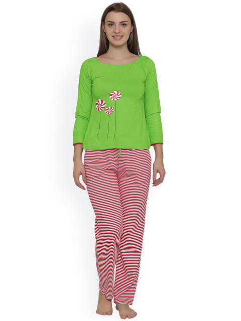

Clovia Red & Green Printed Lounge Set