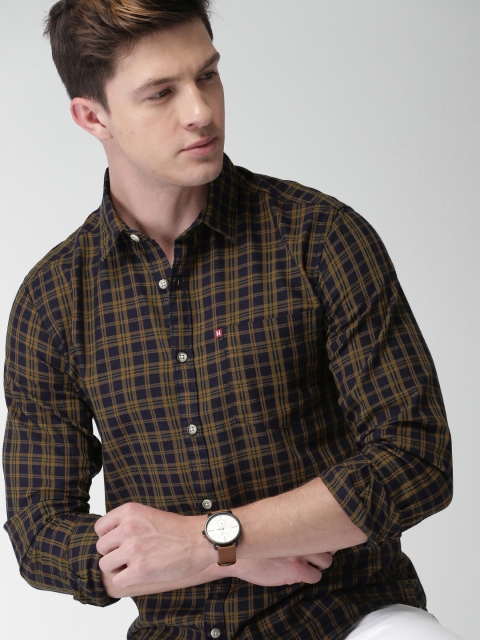 

Harvard Men Mustard Yellow & Navy Blue Slim Fit Checked Casual Shirt