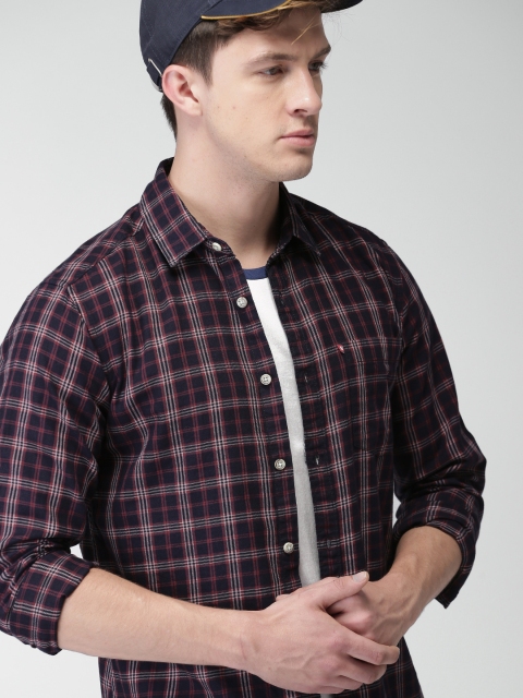 

Harvard Men Navy Blue Slim Fit Checked Casual Shirt