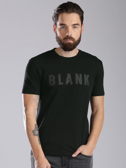 

Levis Men Black Printed Round Neck T-shirt