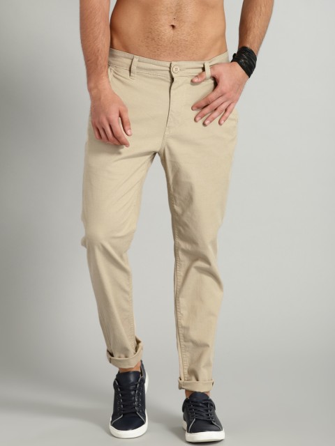 

Roadster Men Beige Solid Slim Fit Trousers