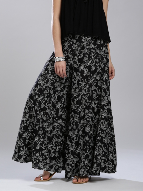 

W Women Black & White Printed Flared Palazzos