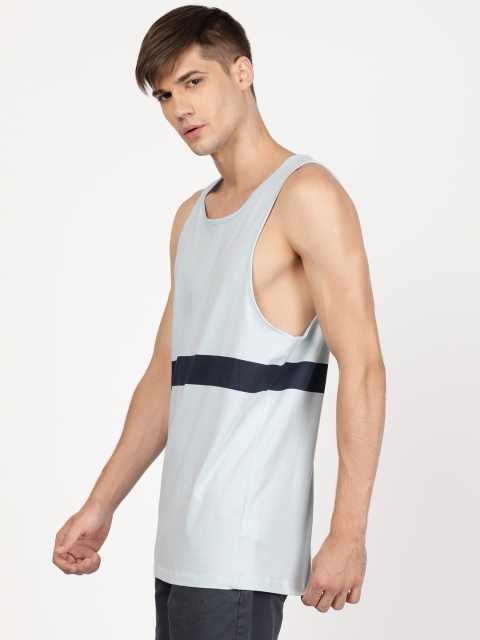 

ether Men Blue Solid Round Neck T-shirt
