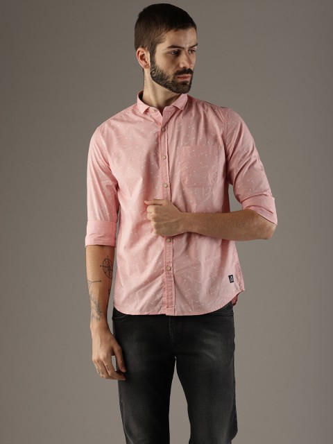 

Flying Machine Men Pink Comfort Slim Fit Printed Casual Shirt