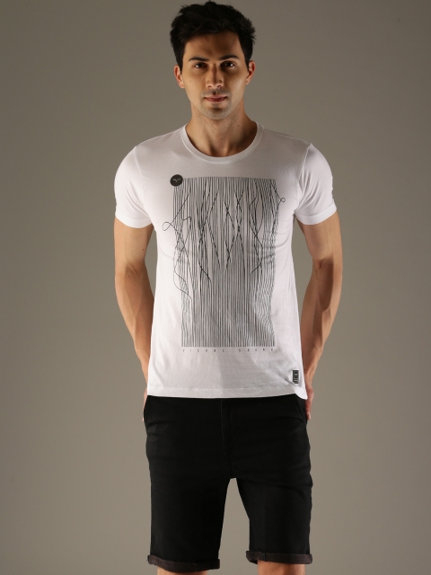 

Flying Machine Men White Printed Round Neck T-Shirt