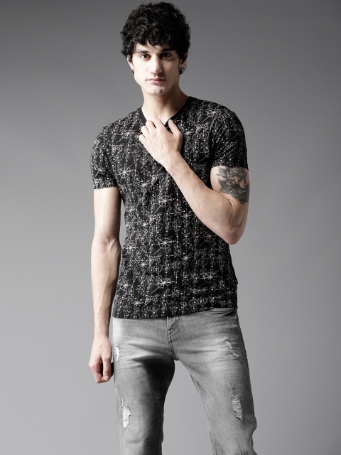 

Flying Machine Men Black Printed Round Neck Pure Cotton T-shirt