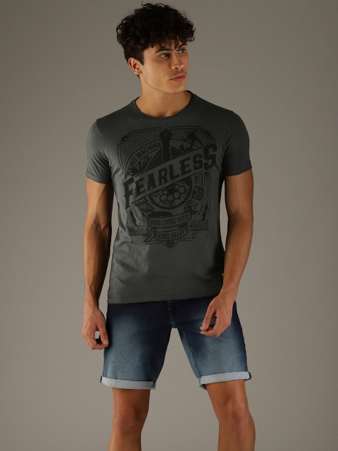 

Flying Machine Men Charcoal Grey Printed Round Neck T-Shirt
