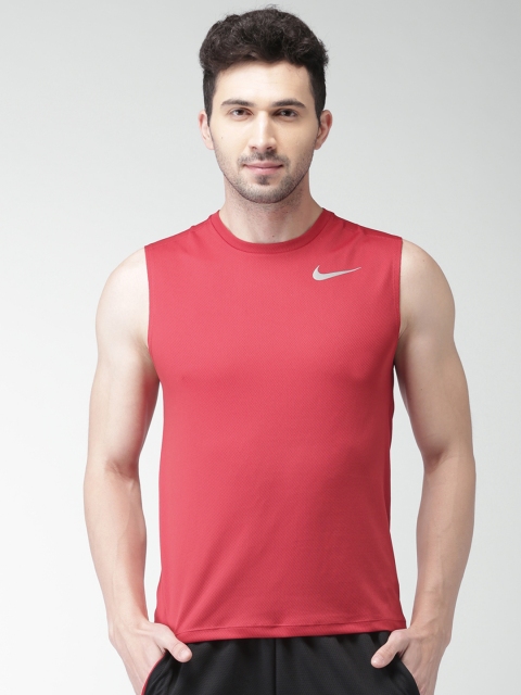 

Nike Men Red Solid Round Neck T-Shirt