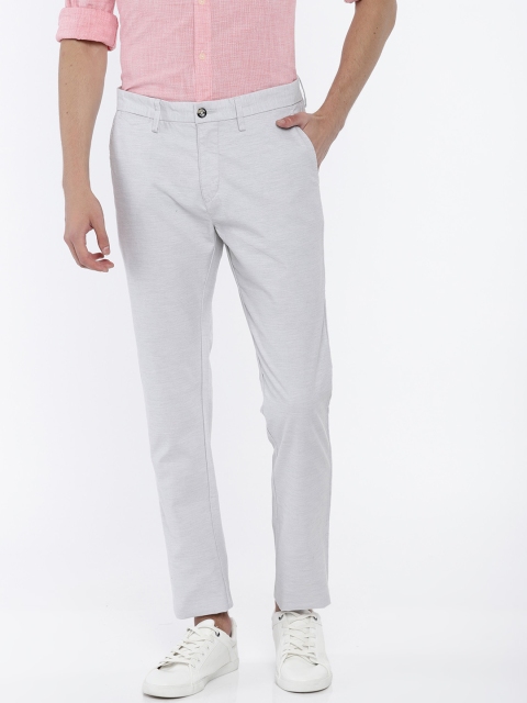 

U.S. Polo Assn. Men Off-White Regular Fit Solid Regular Trousers