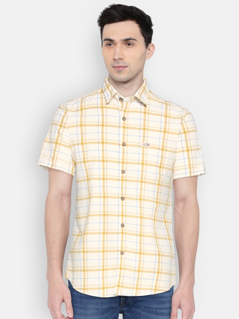 

U.S. Polo Assn. Denim Co. Men Off-White & Mustard Regular Fit Checked Casual Shirt