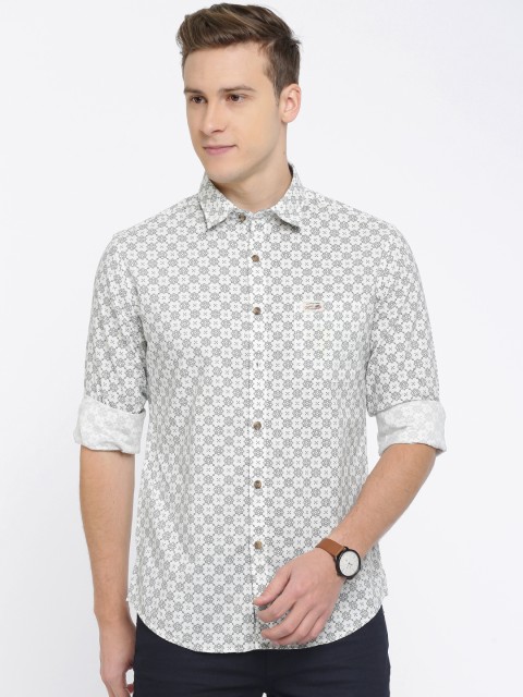 

U.S. Polo Assn. Denim Co. Men Off-White & Blue Regular Fit Printed Casual Shirt