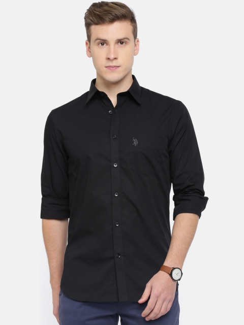 

U.S. Polo Assn. Men Black Tailored Fit Solid Casual Shirt