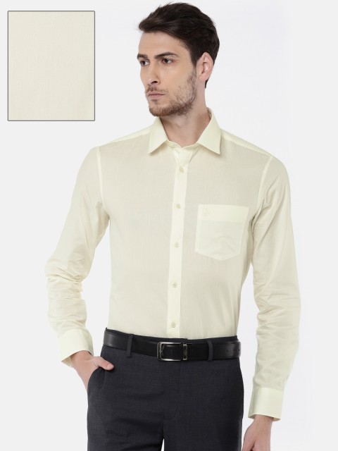 

U.S. Polo Assn. Men Off-White Tailored Fit Solid Formal Shirt