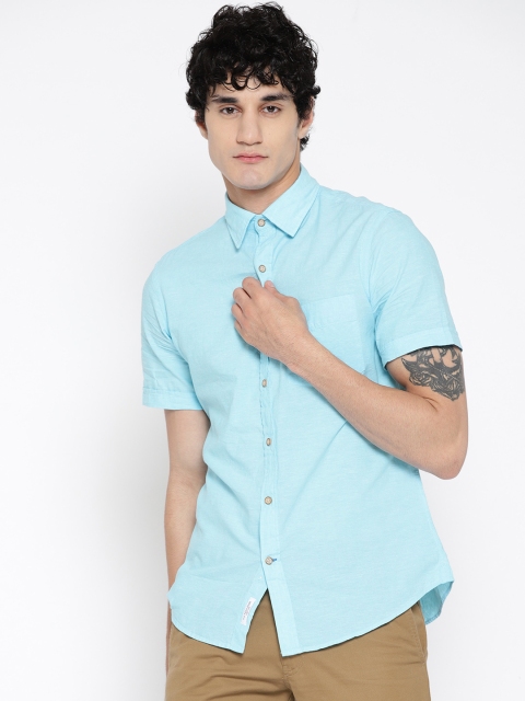 

U.S. Polo Assn. Men Blue Tailored Fit Solid Casual Shirt