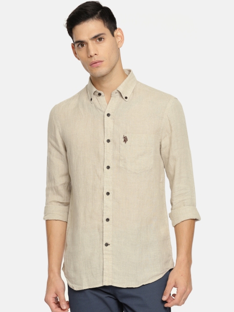 

U.S. Polo Assn. Men Beige Tailored Fit Solid Casual Shirt