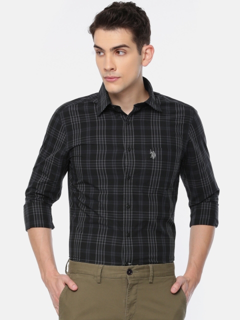

U.S. Polo Assn. Men Black & Grey Tailored Fit Checked Smart Casual Shirt